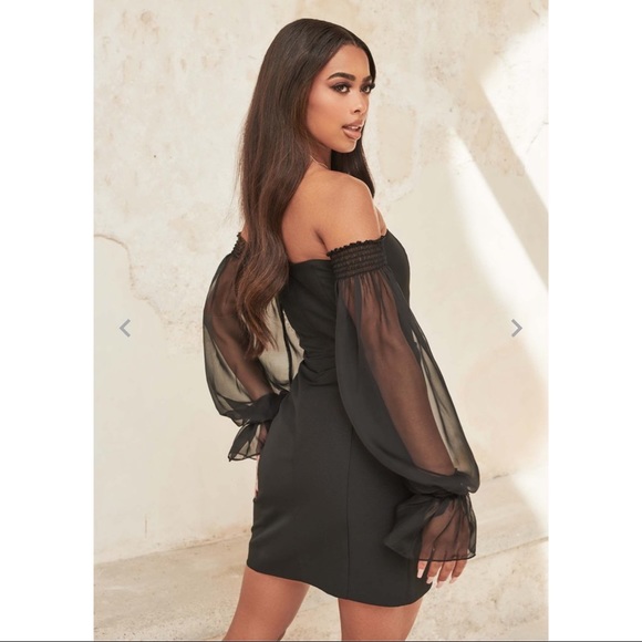 NEW🔥Lavish Alice Balloon Sleeve Mini Dress - Picture 5 of 8